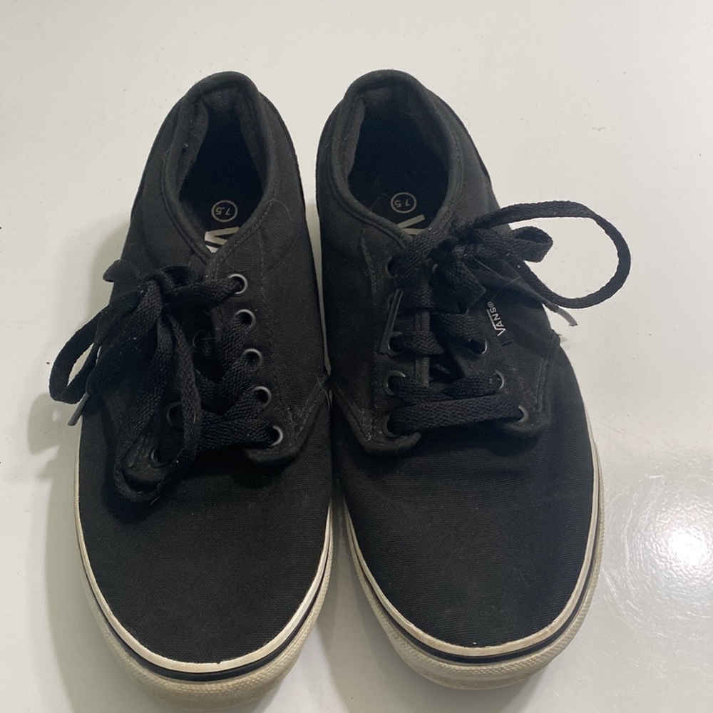 Vans - Picture 2 of 3